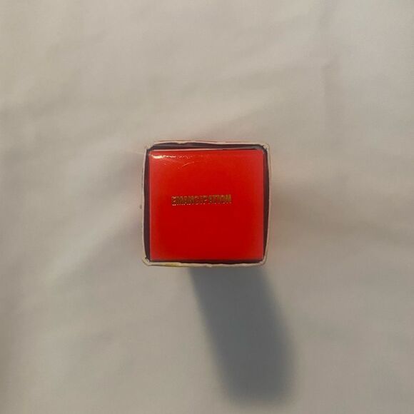 NIB MAC Wonder Woman Lipglass in Emancipation - Picture 6 of 6